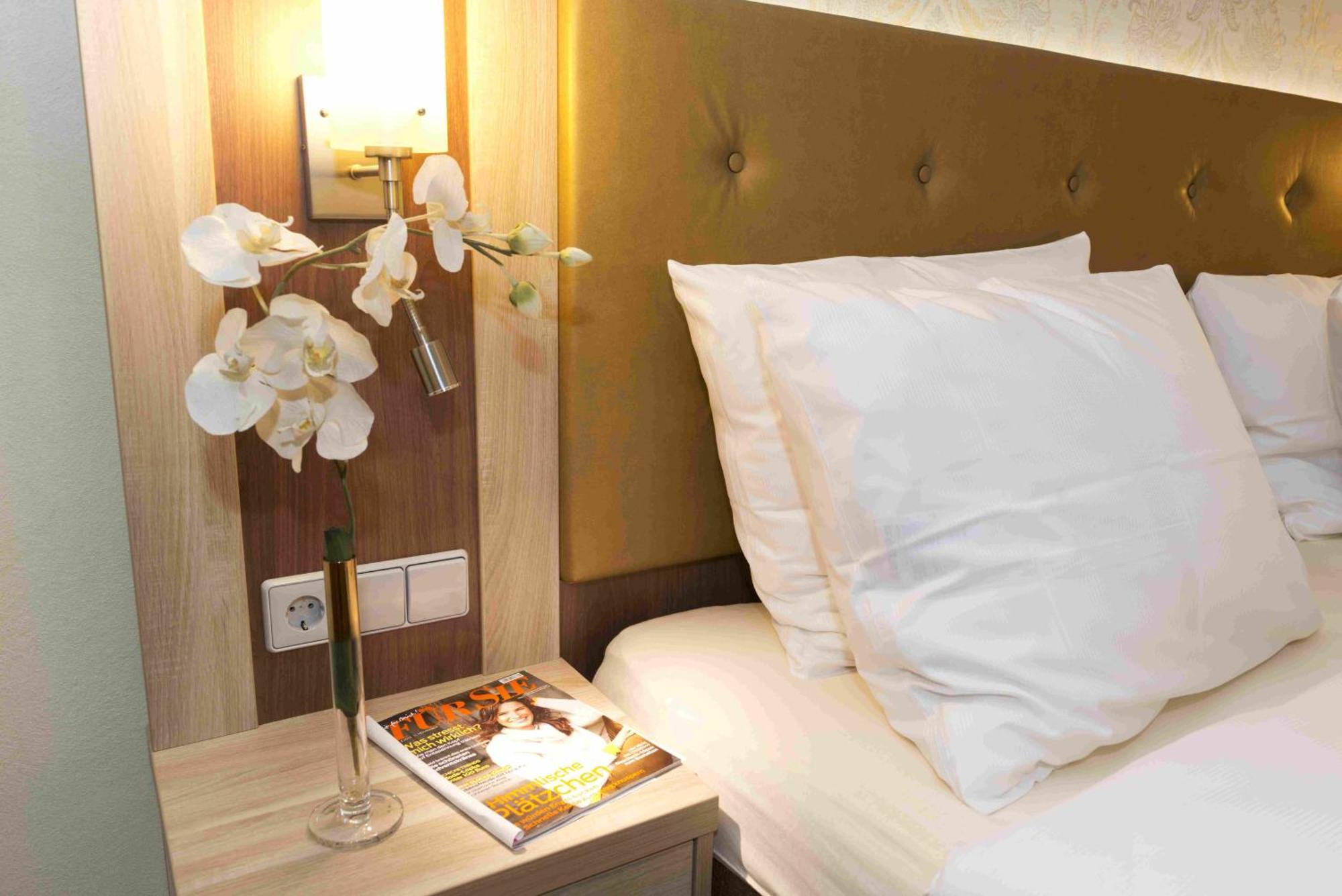 Rheinhotel Larus Hotel 4*